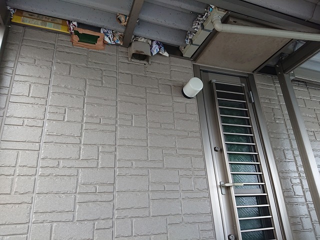 サッシ周りや庇の確認